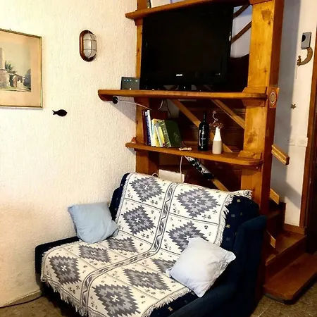 Abba House Holiday home Vis